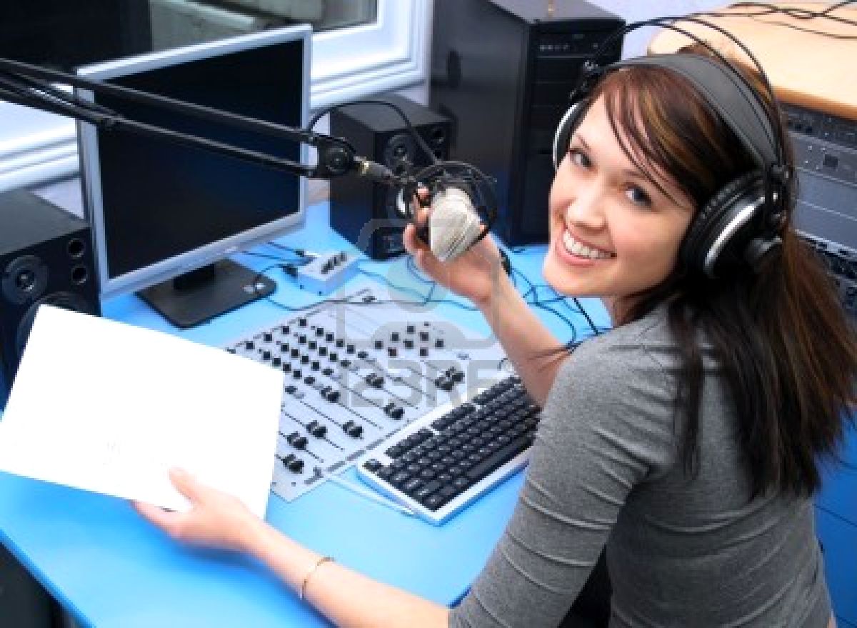 DJ Mixer Radio Disc Jockey