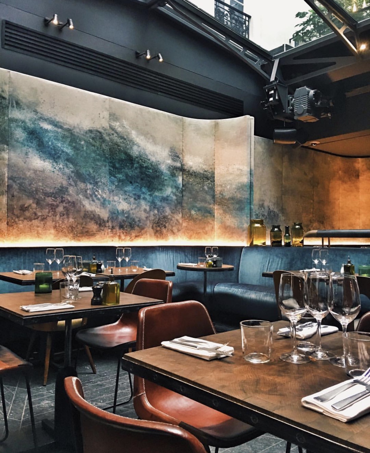 2 Hotels to Consider for your Next Trip to Paris This