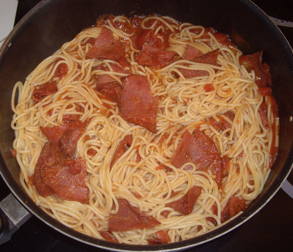 Pâtes au salami