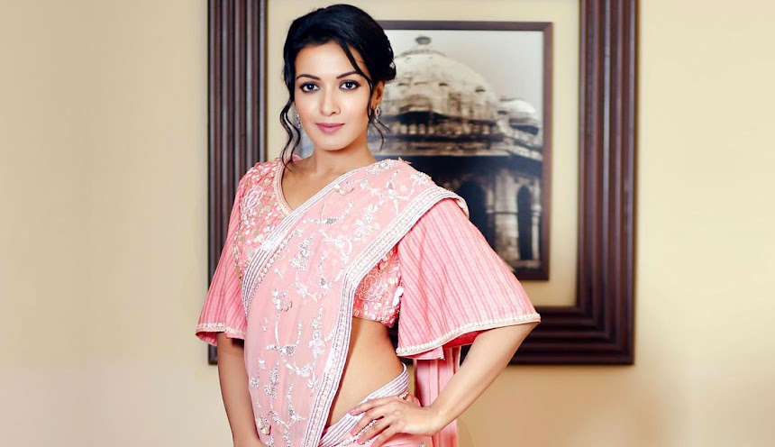 Catherine Tresa in pink saree photos