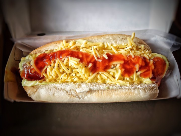 TODO SARAP CHEESY CLASSIC JOLLY HOTDOG! Pigging Out on Sundays