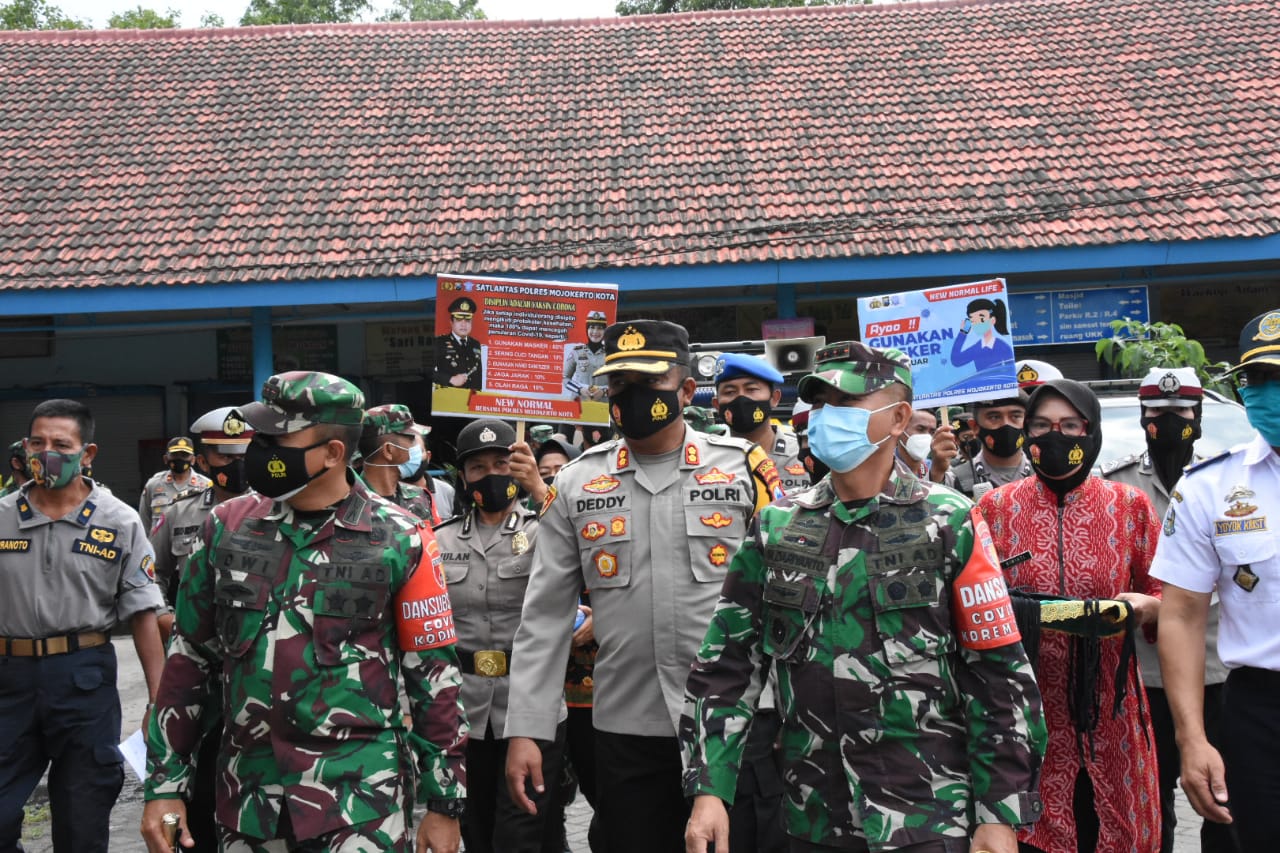 Sasar Dua Lokasi, Danrem 082/CPYJ Sidak Penerapan Prokes