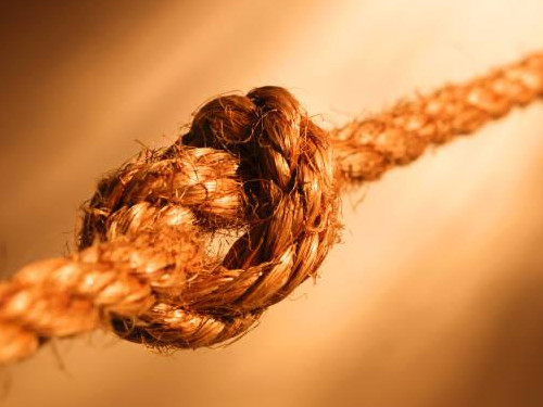 4 признака, что в вашей жизни появился человек, связанный с вами кармой