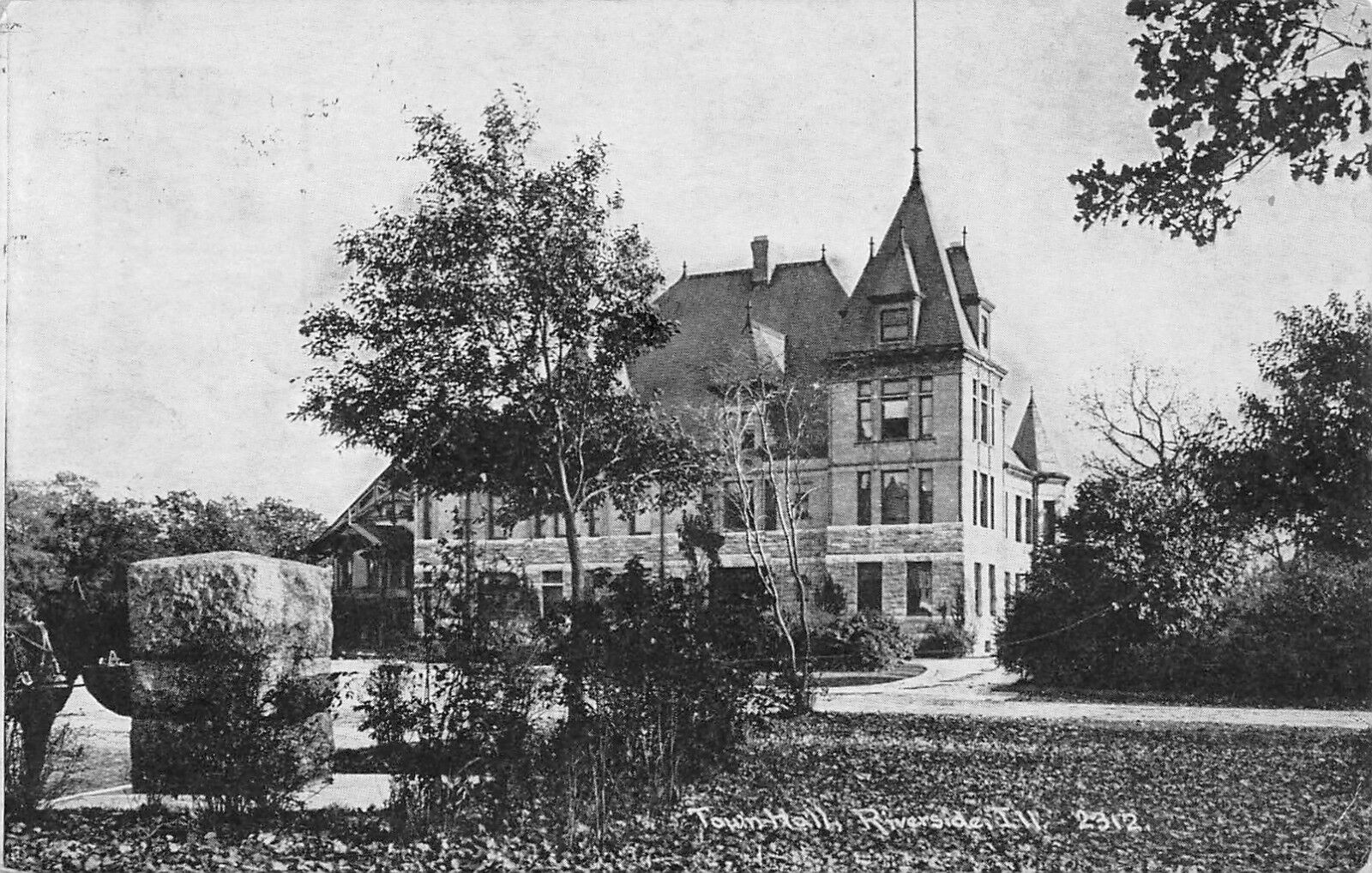 Riverside, Illinois' Town Hall in 1912