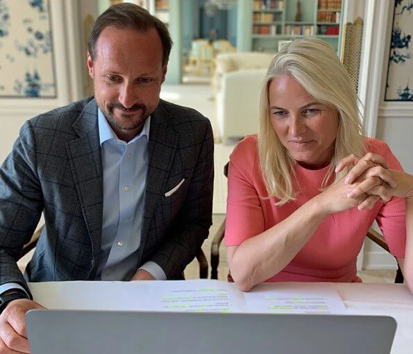 Crown Princess Mette-Marit held a video conference with the Norwegian Labour and Welfare Administration. pink dress