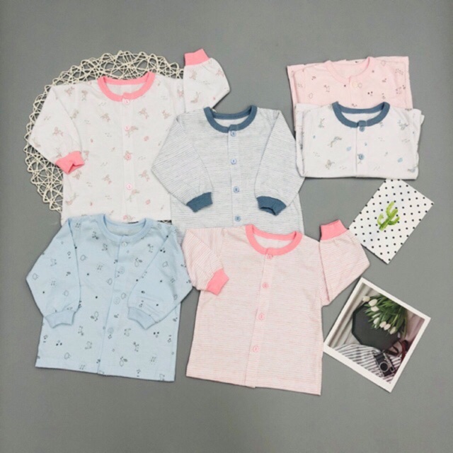 SET 5 áo dài tay Miomio cài giữa mỏng – Size 1M, Sọc xanh 6 5f4a05ea59278b4b0a1542f6 1642666057374 a2290c06 3ba6 4a54 99b9 7d53e798a6b2