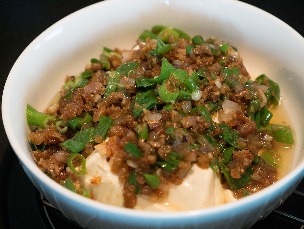 Purple bowl Steamed silken tofu with dried shrimps recipe