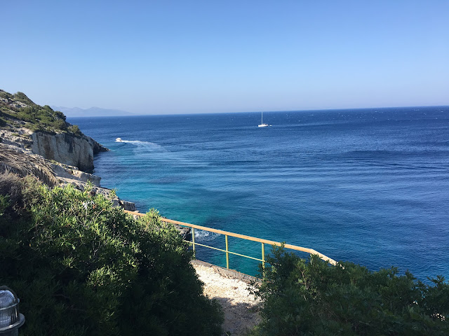 Bluecaves poszukujac raju Zakynthos Greece