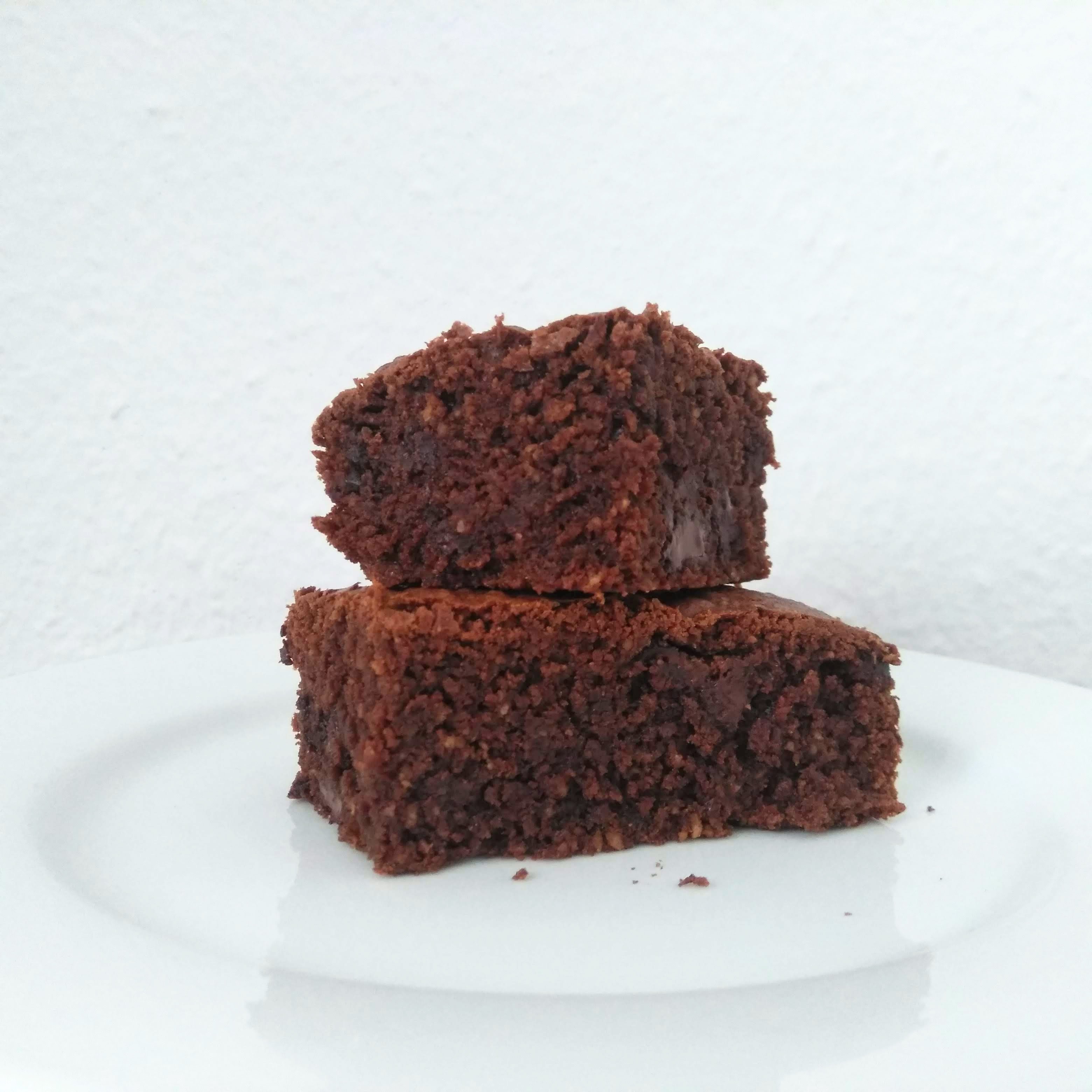 Cooketteria: Brownies mit geröstetem Haferflockenmehl (glutenfrei)