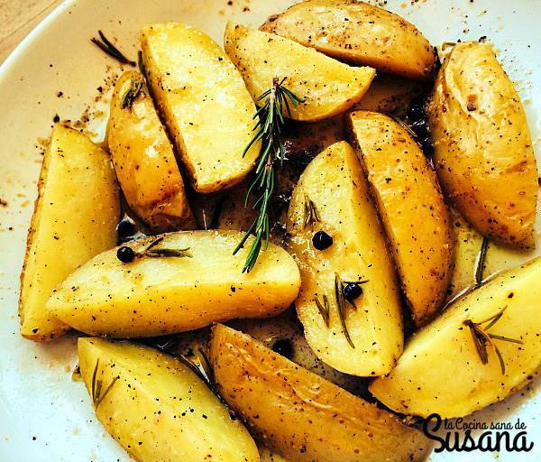 Patatas al microondas con textura al horno - Bekia Cocina