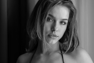 portrait-3204843_960_720