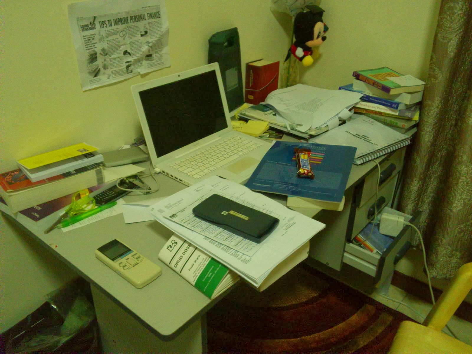 Having a messy desk makes you 'more creative' Minda