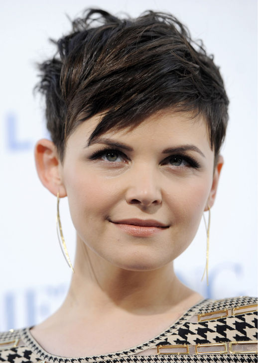 Ginnifer Goodwin with a Gold Clutch at Premiere | all about world news ...