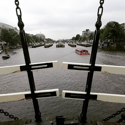 Magere Brug (skinny bridge)