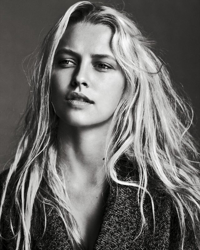 Star Fashion Galleries: Teresa Palmer Wallpapers