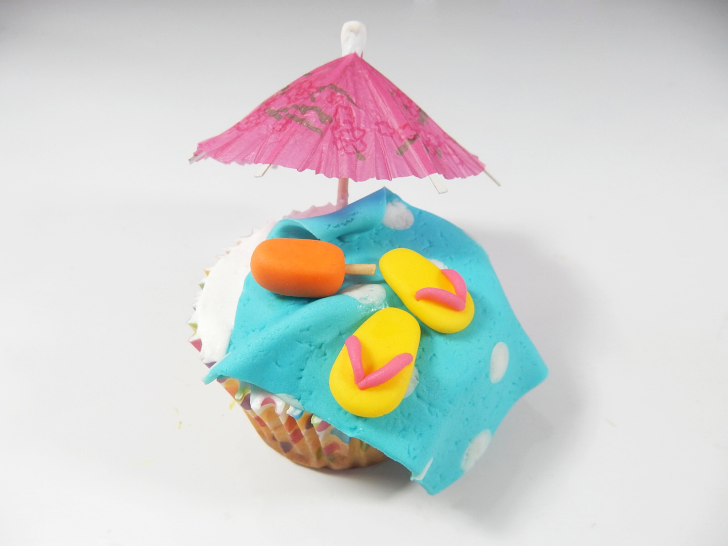 Fondant Beach Cupcake Toppers Towels, Flip Flops, Popsicles