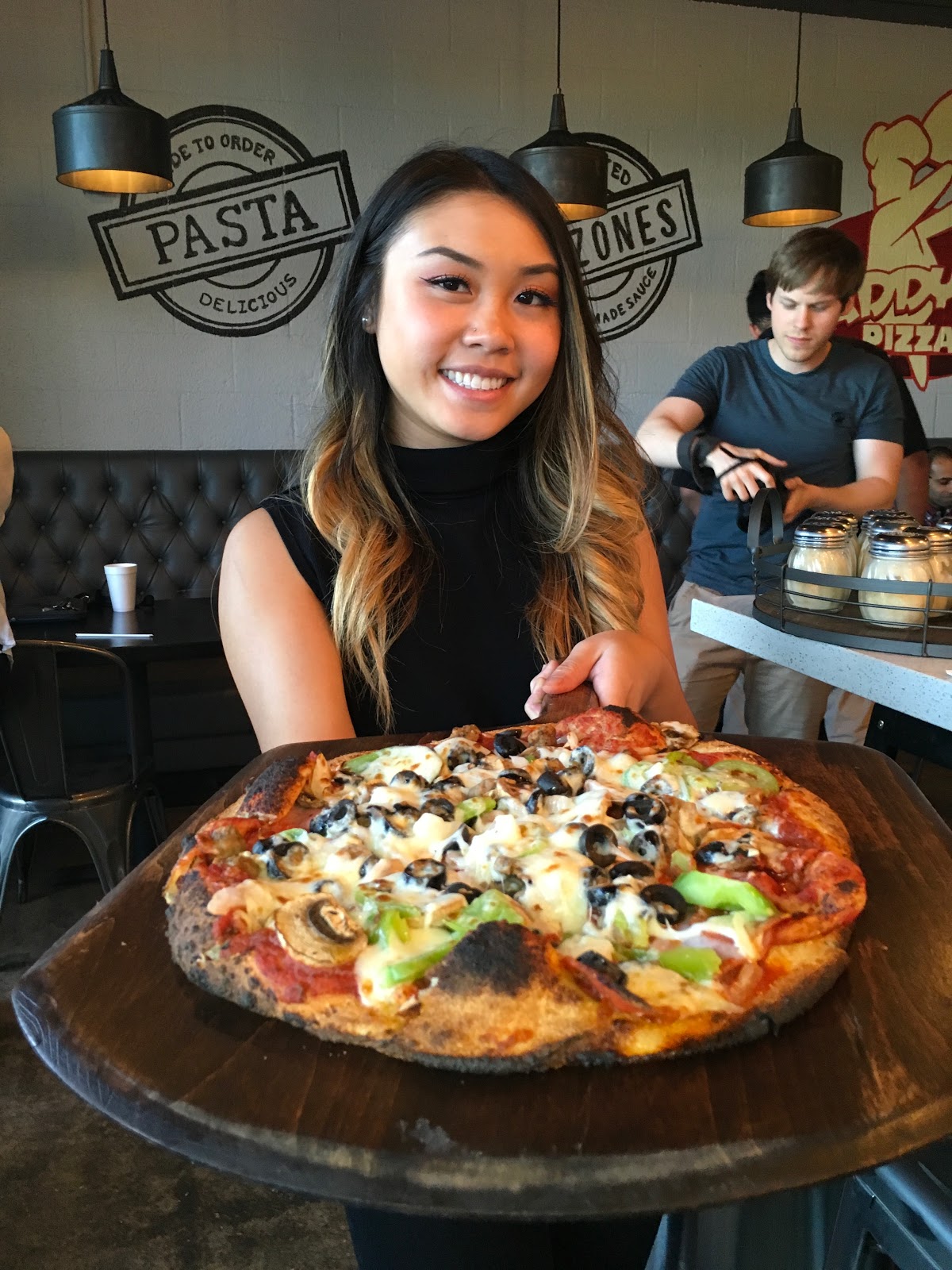 Houston Food Explorers Pizza DaddyO's Brick Oven Pizza on Dairy Ashford