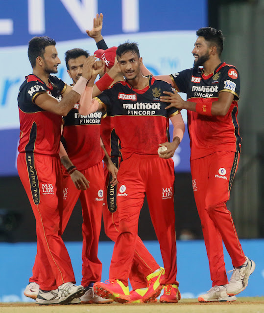 RCB ने SRH को 6 रनों से हराया RCB ने SRH को 6 रनों से हराया RCB vs SRH