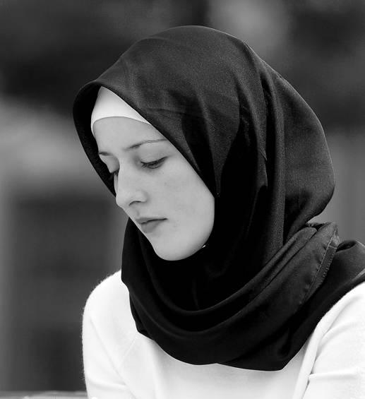 Foto Cewek Cantik | Gambar Wanita Berjilbab | Cewek Cantik Berjilbab