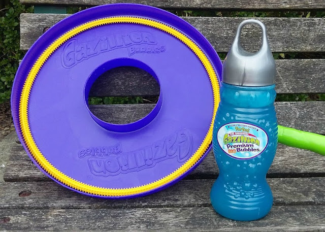 Gazillion Bubbles Giant Bubble Wand - Review