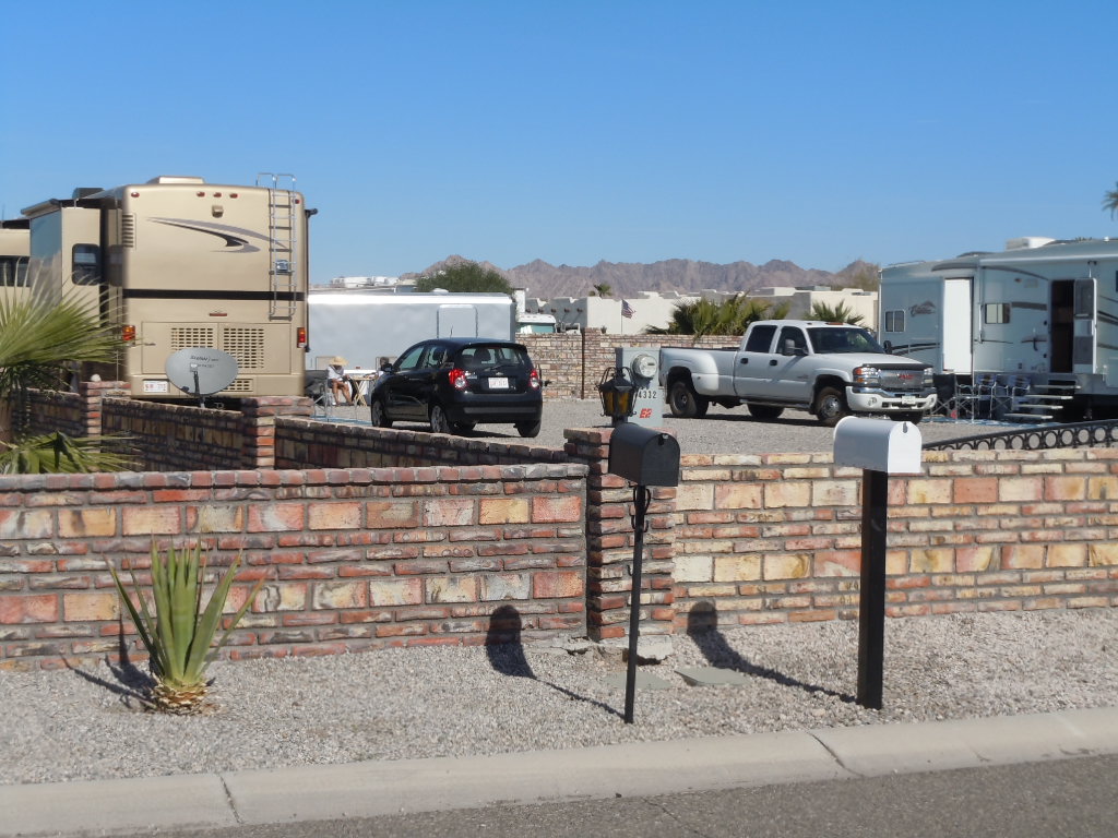 RV Voyageur Yuma Foothills RV Area...and hosting dinner!