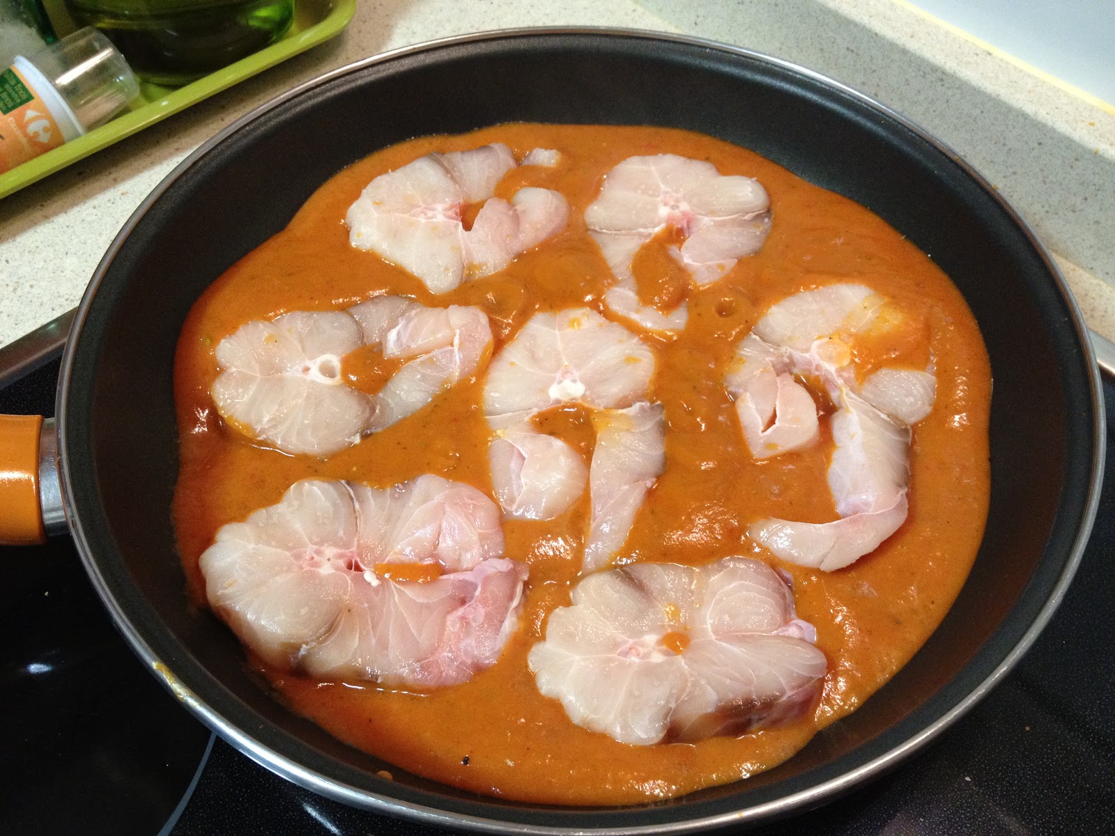 Lau Recetas: Cazón con Tomate.