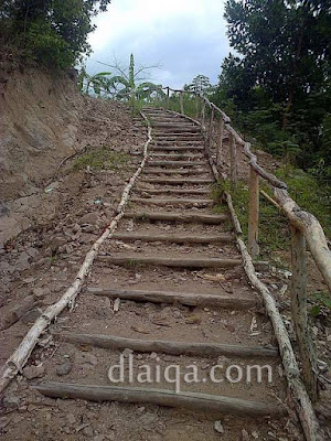 tangga naik ke atas bukit tangga naik ke atas bukit