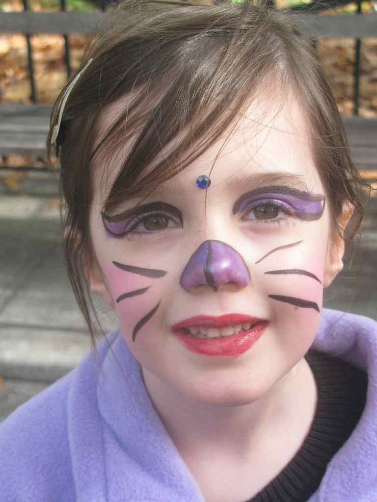 Gatos en casa: Maquillajes fáciles de gato para niños en Halloween