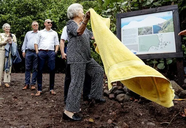 Princess Beatrix opened the Mary’s Point hiking trail in the new Mount Scenery National Park on Saba