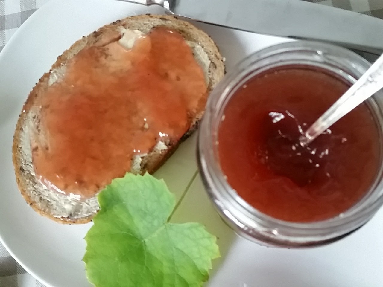 Trauben Gelee mit Zimt und Zitrone – Herzstück