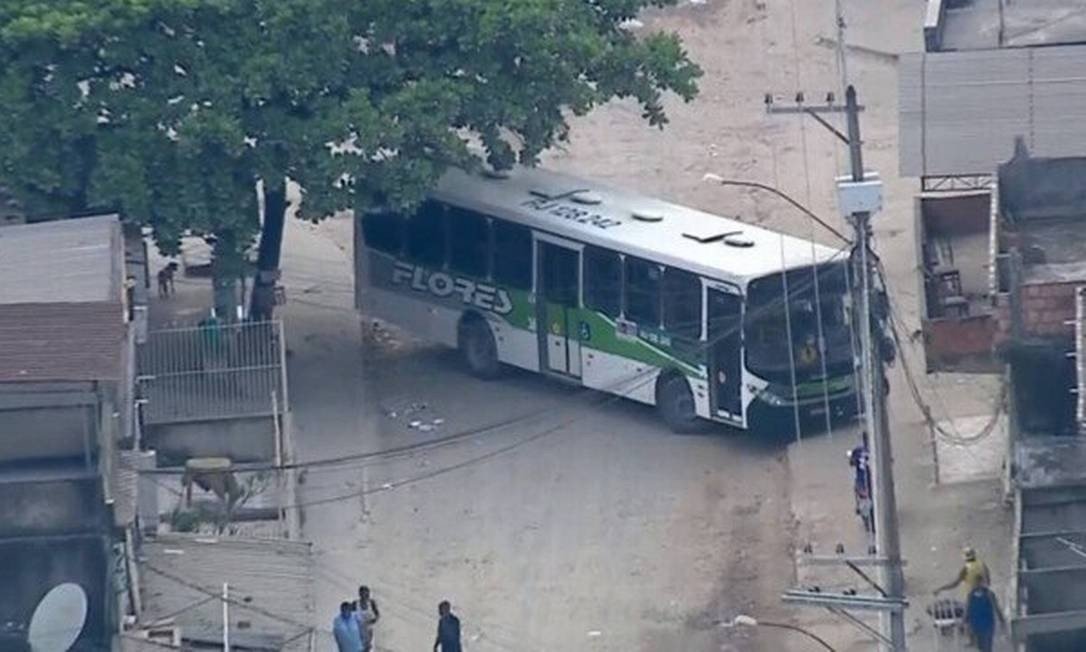 Tráfico manda retirar câmeras dos ônibus na Baixada Fluminense 1 xonibus baixada.jpg.pagespeed.ic.U y1ICu3Lz