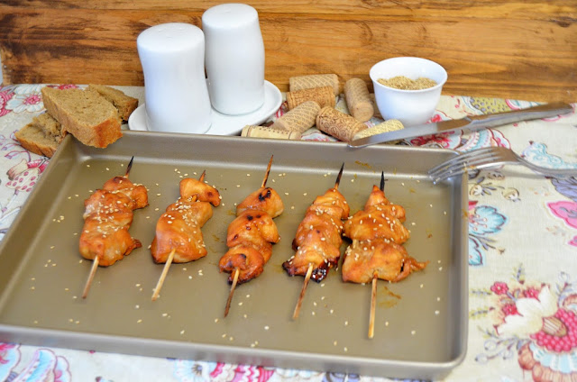 Brochetas De Pollo Con Salsa Teriyaki
