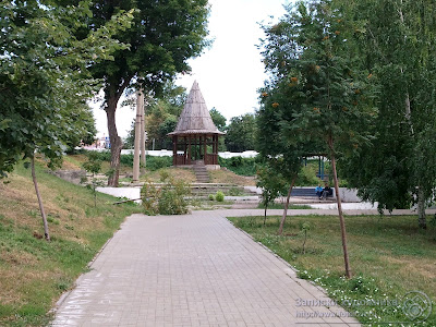 Казанский парк Черное озеро, остатки деревянной крепости