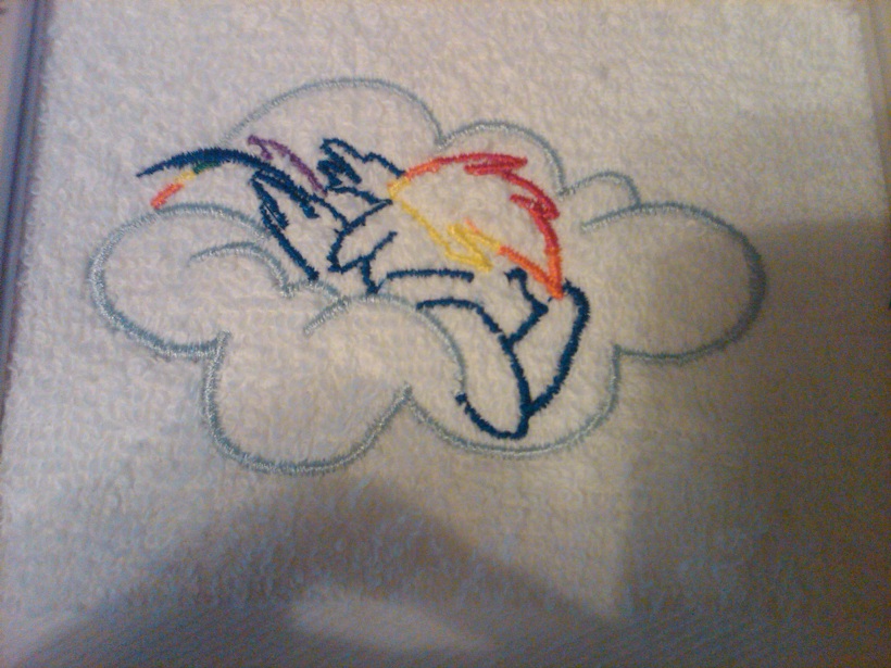 MLP E the Pony Rainbow Dash Outline on a Cloud