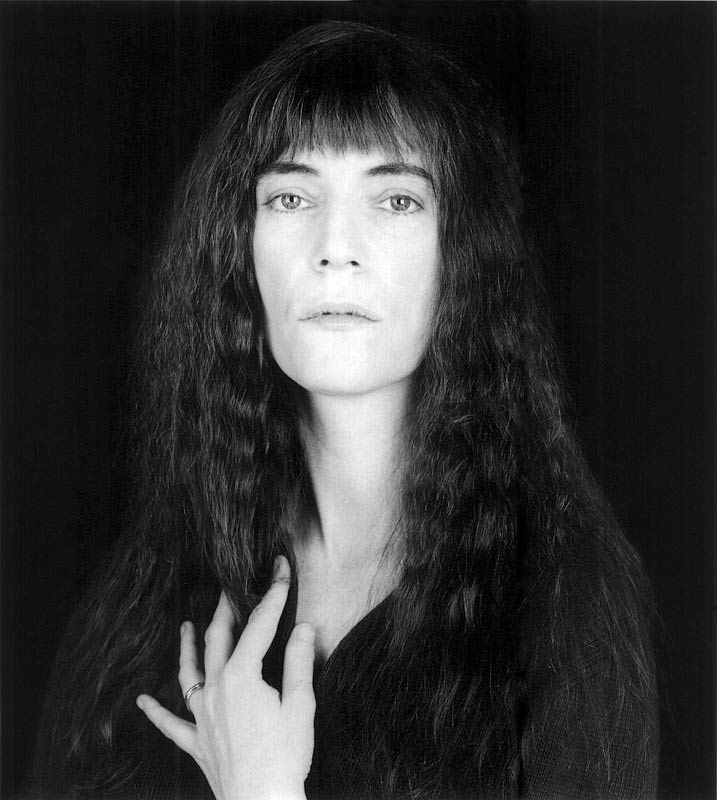 "BEST OF" ΣΥΛΛΟΓΗ Η PATTI SMITH ROCKA ROLLA