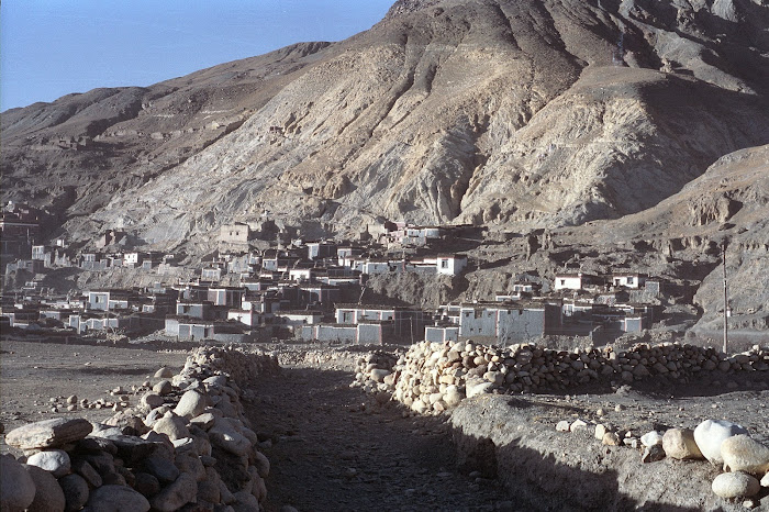 Tibet, Sakya, © L. Gigout, 1990