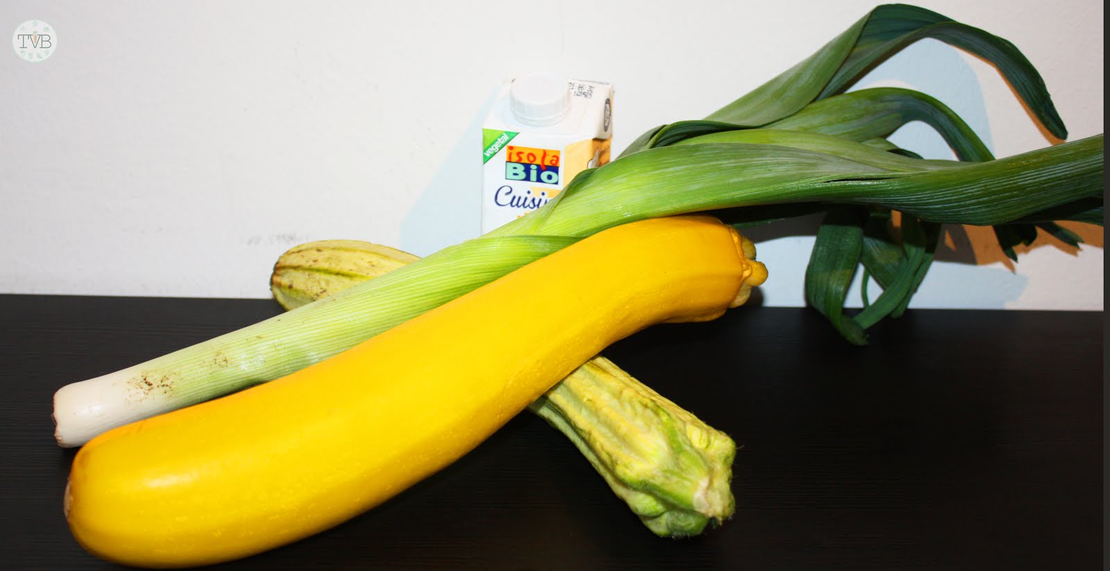 Zucchini-Lauch Creme Suppe - Tschaakii's Veggie Blog Zucchini-Lauch Creme Suppe - Tschaakii's Veggie Blog