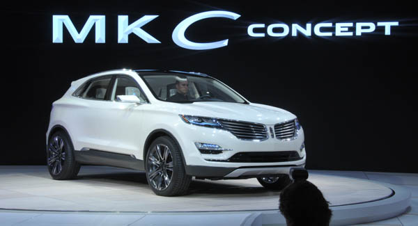 2013 North American International Auto Show photos - Detroit Lincoln MKC Concept