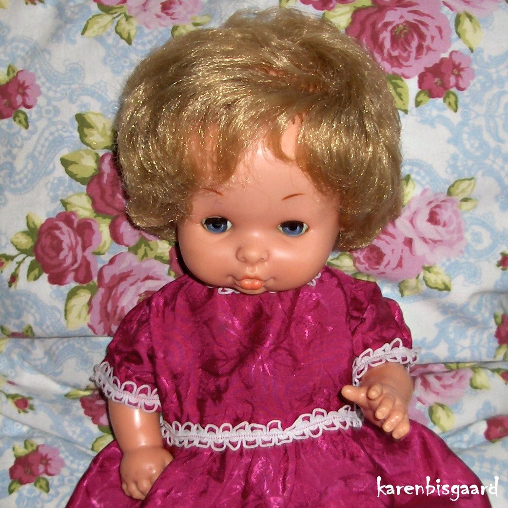 Karen`s Vintage Dolls Photography. Big Spanish Famosa vinyl baby doll