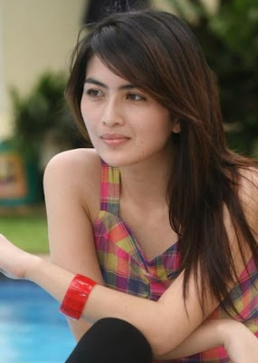 Kumpulan Foto Cantik Ida Ayu Kadek Devi