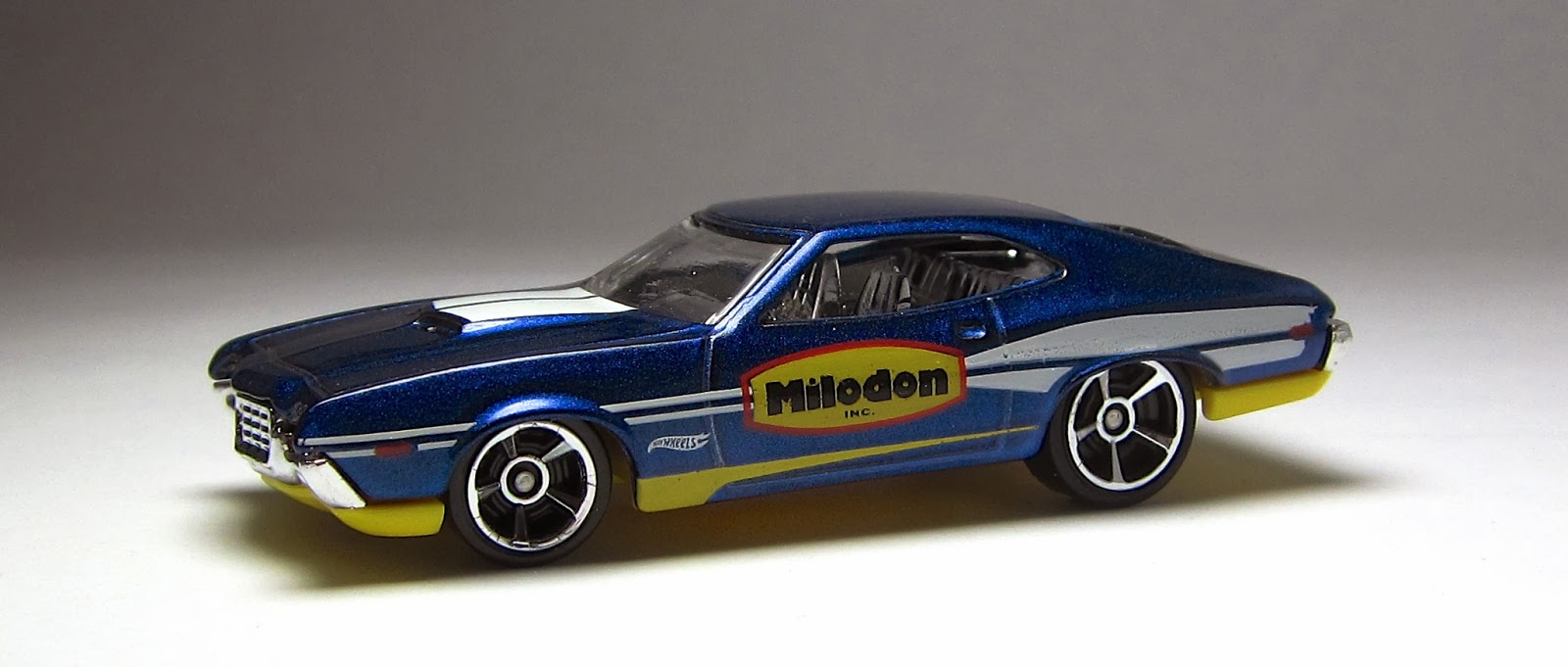 72 Ford Gran Torino Sport