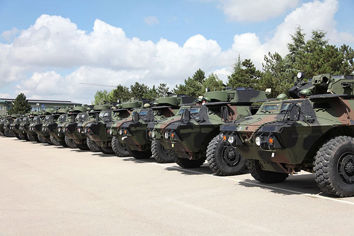 Fuerzas armadas de Colombia - Página 20 Us-donates-m1117-guardian-armored-security-vehicle-