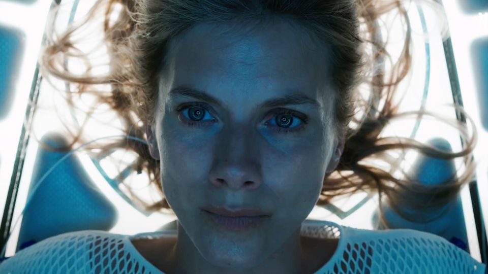 SNEAK PEEK "Oxygen" on Netflix