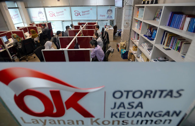 Pengaturan dan Pengawasan terhadap Industri Perbankan Syariah oleh OJK Pengaturan dan Pengawasan terhadap Industri Perbankan Syariah oleh OJK