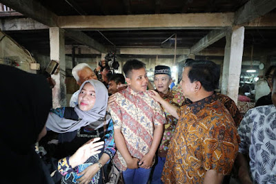 Ambisi Prabowo untuk Memperkuat Industri Lokal Usai Mengunjungi Kampung Batik