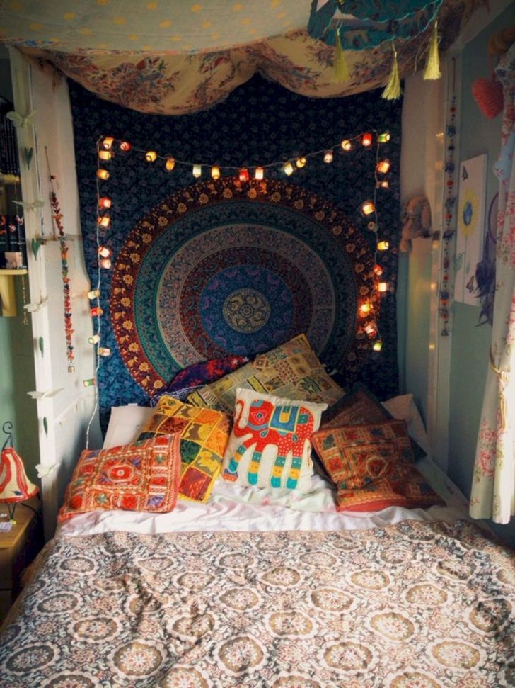12+ Astonishing DIY Hippie Room Ideas