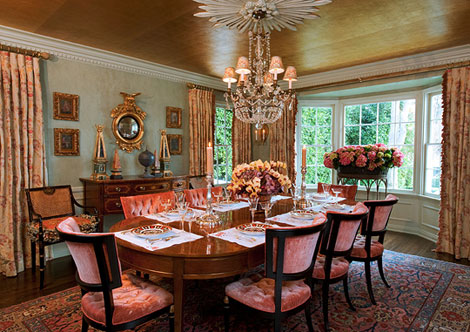 The Fifth Wall Gold And Silver Ceilings A Flippen Life Hollywood Glam Rules In The Dining Room With A Gold Leaf Ceiling And Chairs Designed By Billy Haimes Covered Clarence House C Velvet
