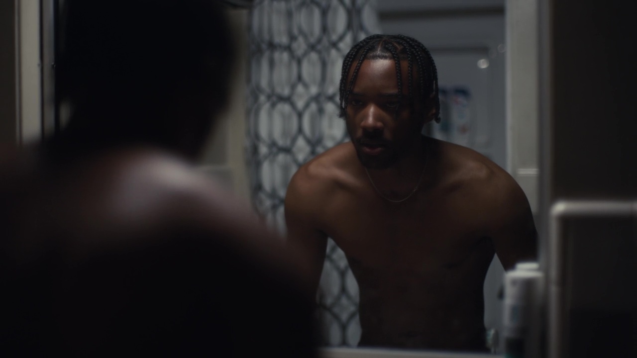 Algee Smith nude and Jacob Elordi shirtless in Euphoria 1-06 "The Next...