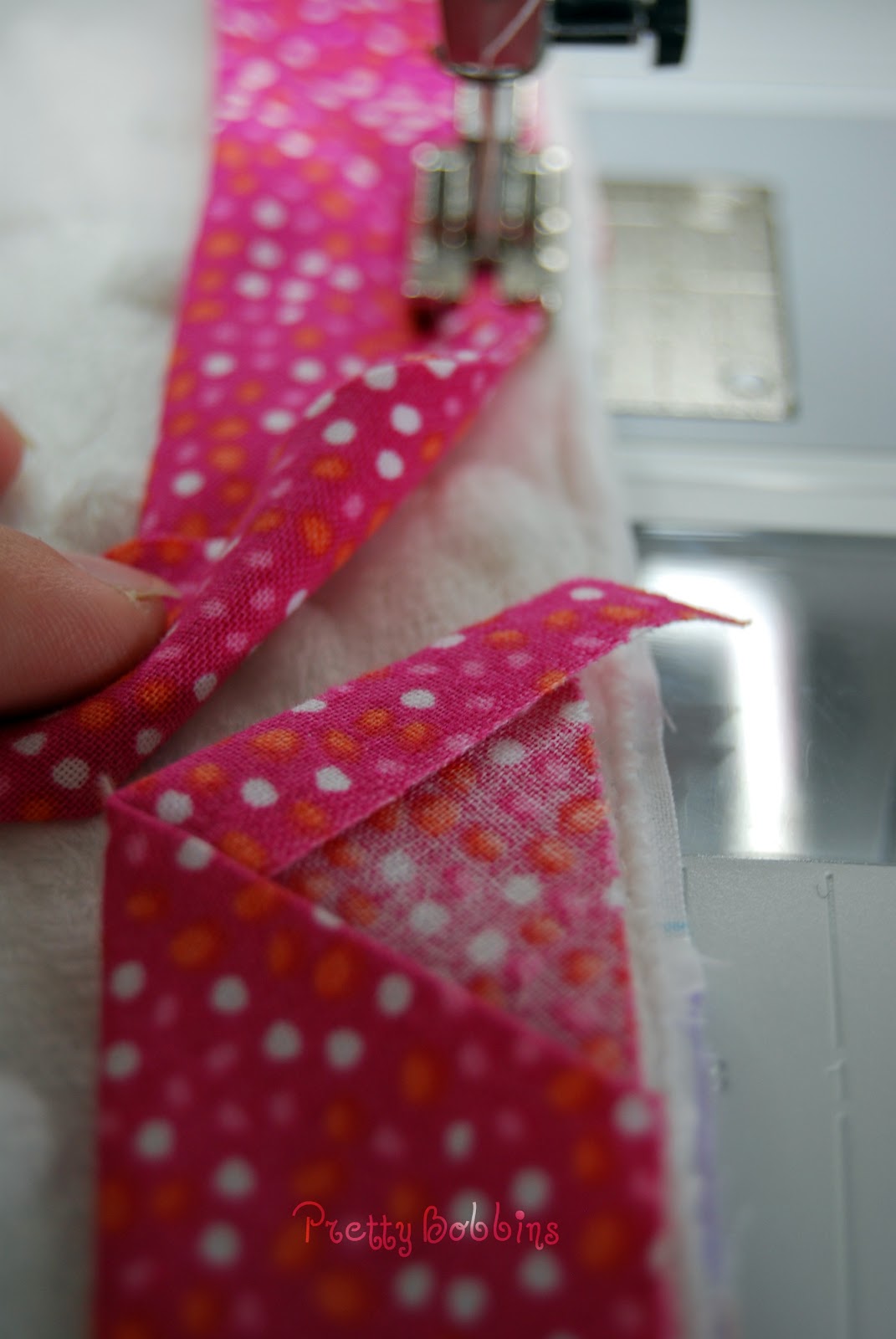 All your craft needs Tutorial Cheat's (Easy!) Bias Binding