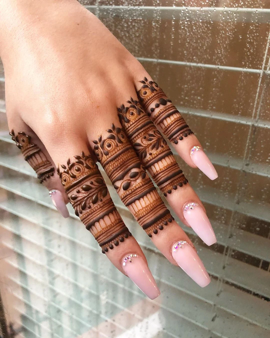 New Mehndi Designs – Beautiful Finger Mehndi Designs # i151